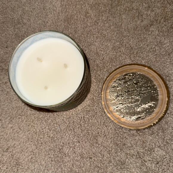 New Bath & Body Works Bali Rainforest 3 Wick Candle - Picture 3 of 4